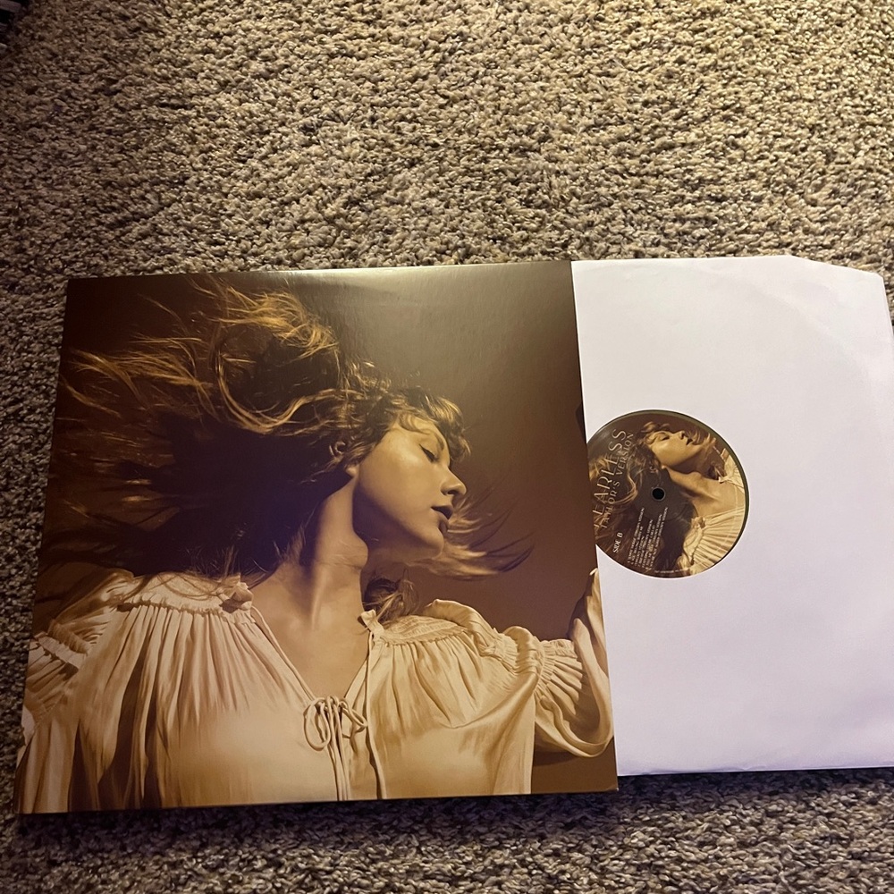 Taylor Swift Fearless (Taylor’s Version) yellow vinyl record